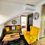 Domira Old Town With Terrace Apartamento *