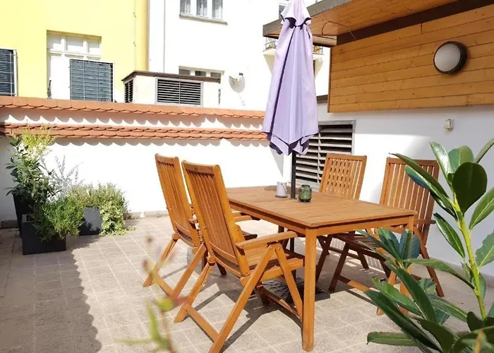 Domira Old Town With Terrace Апартаменты *
