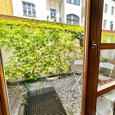Old Town - Terrace & Parking